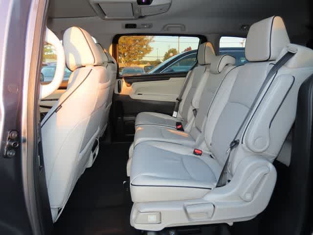 New 2027 Honda Odyssey Touring image 16