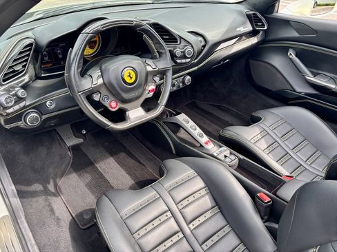 Used 2017 Ferrari 488 Spider RWD image 20
