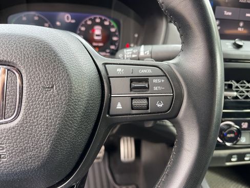 Used 2024 Honda Accord Sport image 17