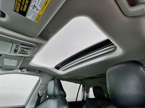 Certified 2026 Toyota Highlander XLE AWD/4WD image 14