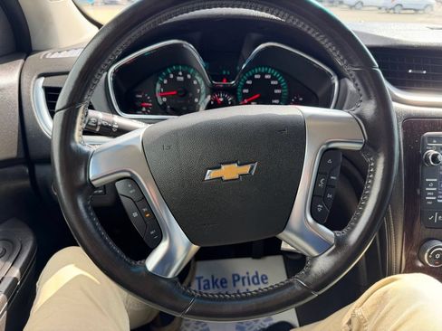 Used 2016 Chevrolet Traverse LT w/ Style and Technology Package FWD image 29