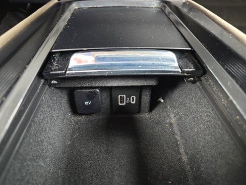 Used 2022 Lincoln Corsair AWD w/ Equipment Group 101A image 32