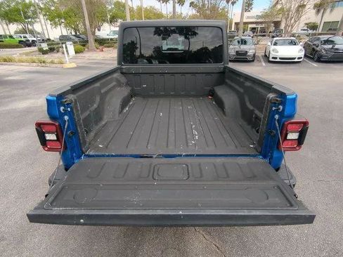 Certified 2024 Jeep Gladiator Mojave AWD/4WD image 14