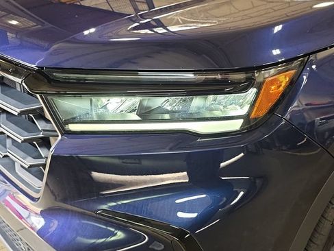 Used 2025 Honda Pilot Sport image 47