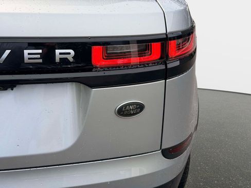 Used 2019 Land Rover Range Rover Velar S AWD/4WD image 24