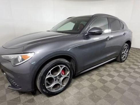 Used 2022 Alfa Romeo Stelvio Sprint AWD/4WD image 10