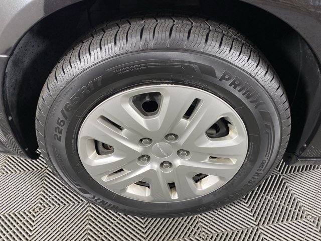 Used 2019 Dodge Grand Caravan SE w/ UConnect Hands-Free Group FWD image 11