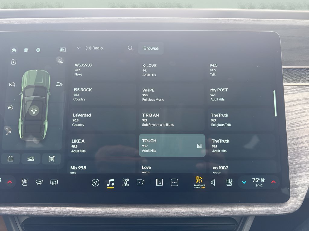 Used 2024 Rivian R1S Adventure Quad AWD/4WD image 18