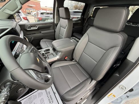 New 2026 Chevrolet Silverado 1500 LTZ w/ LTZ Premium Package image 13