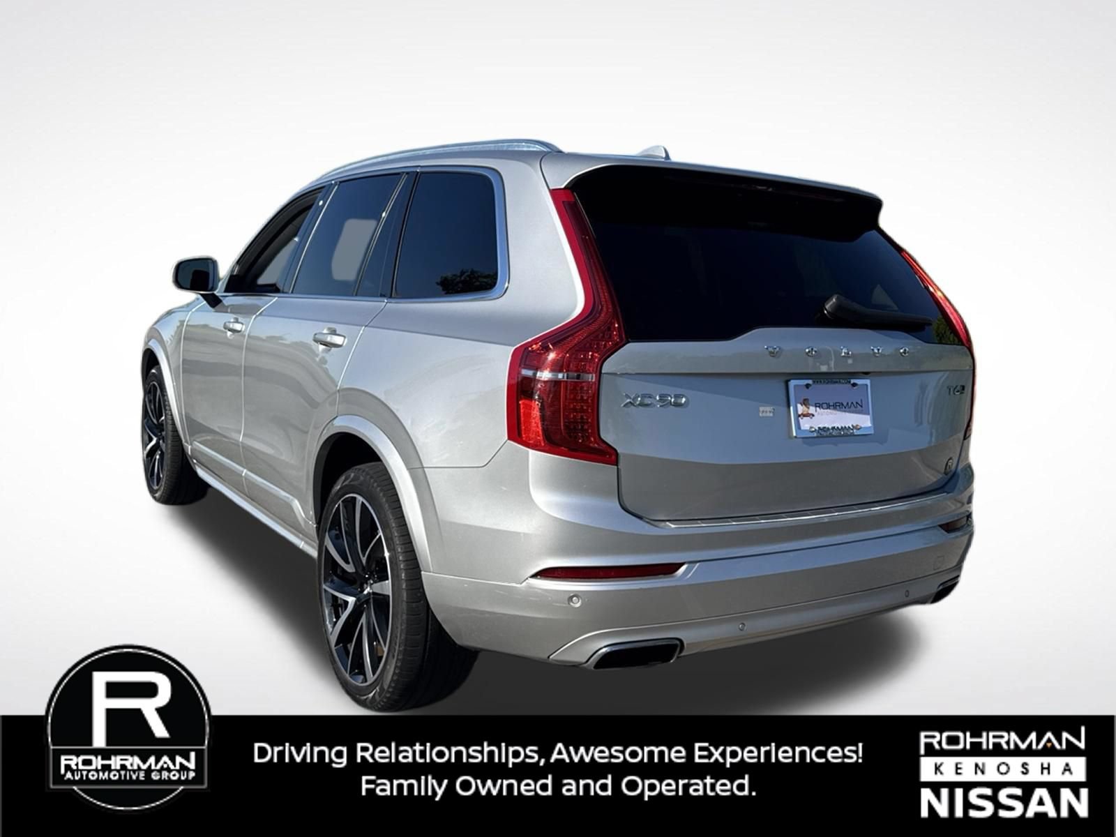 Used 2021 Volvo XC90 T6 Momentum w/ Protection Package Premier AWD/4WD image 10