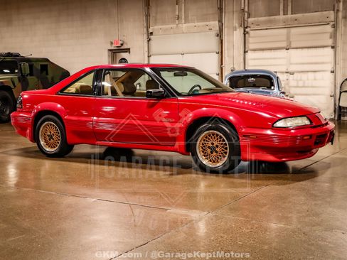 Used 1990 Pontiac Grand Prix SE FWD image 11