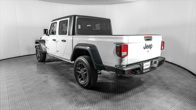 Used 2025 Jeep Gladiator Sport AWD/4WD image 5