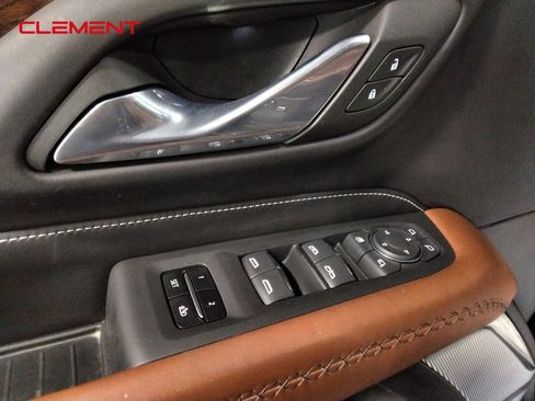 Used 2023 GMC Yukon Denali Ultimate image 25