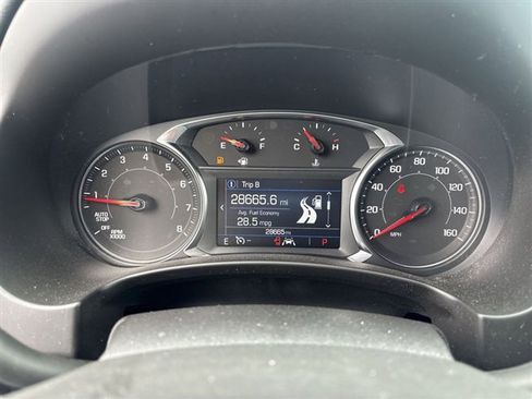 Used 2023 GMC Terrain SLE w/ Driver Convenience Package FWD image 11