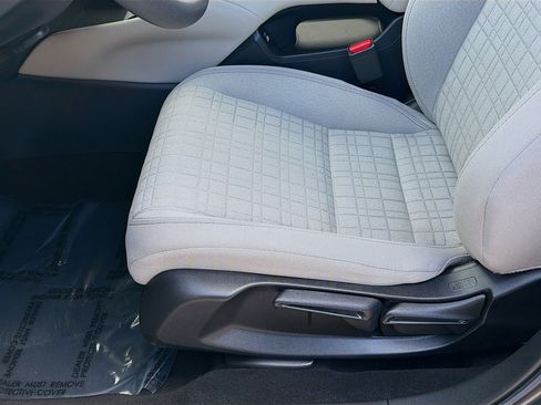 Certified 2023 Honda HR-V LX image 17