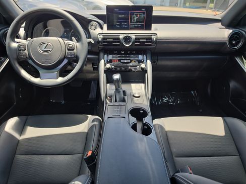 Used 2025 Lexus IS 350 F Sport RWD image 12