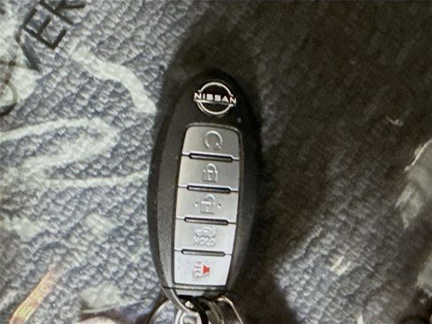 Used 2024 Nissan Altima 2.0 SR FWD image 28