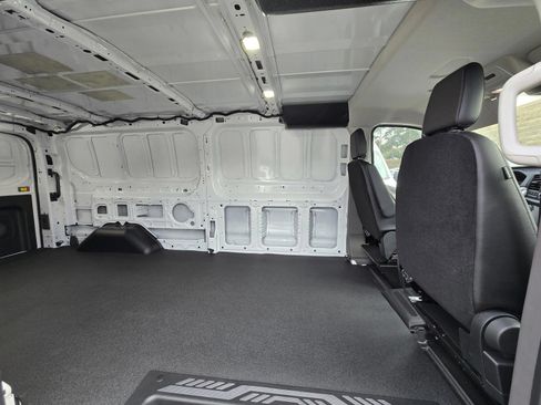 New 2025 Ford Transit 250 Low Roof AWD image 17