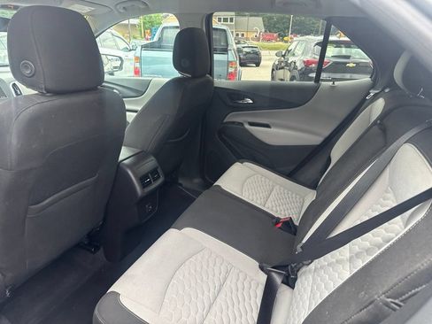 Used 2019 Chevrolet Equinox LS w/ LS Convenience Package AWD/4WD image 22