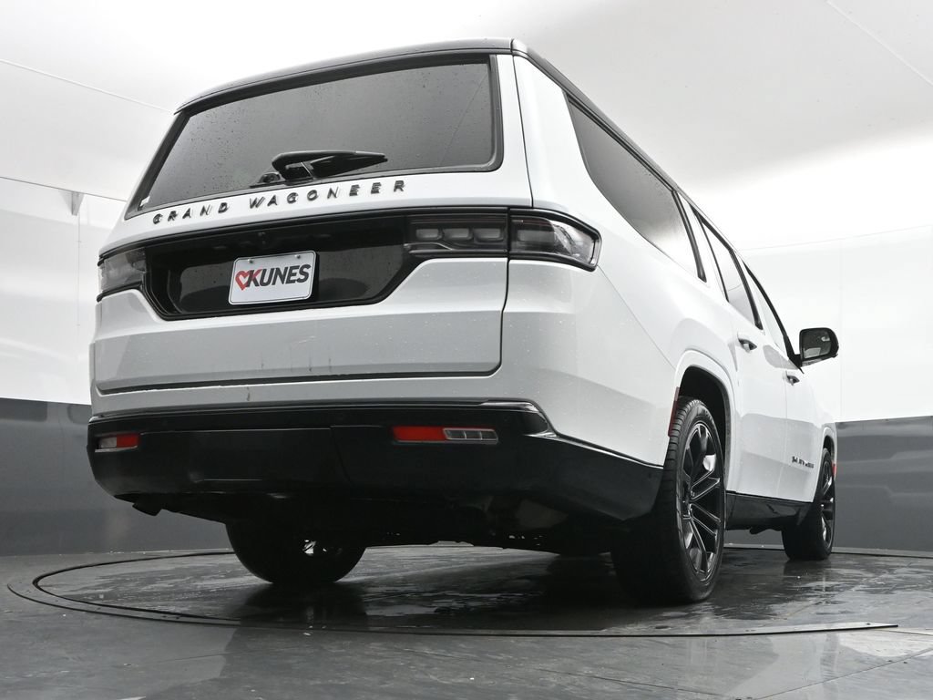Used 2024 Jeep Grand Wagoneer L Series II w/ Quick Order Packagew 28T AWD/4WD image 42