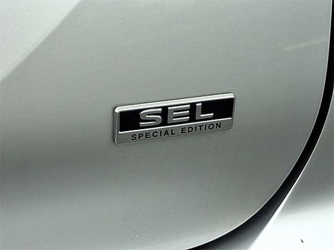 Used 2022 Mitsubishi Outlander SEL image 33