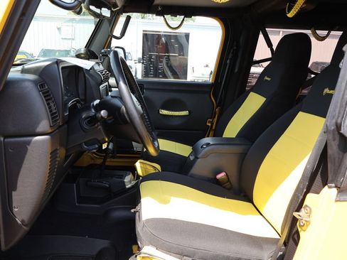 Used 2006 Jeep Wrangler Unlimited Rubicon AWD/4WD image 16