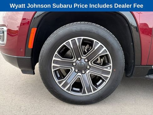 Used 2024 Jeep Wagoneer Series II w/ Flexible Seating Group AWD/4WD image 3