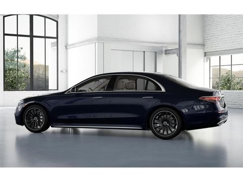 New 2026 Mercedes-Benz S 580 4MATIC Sedan image 32
