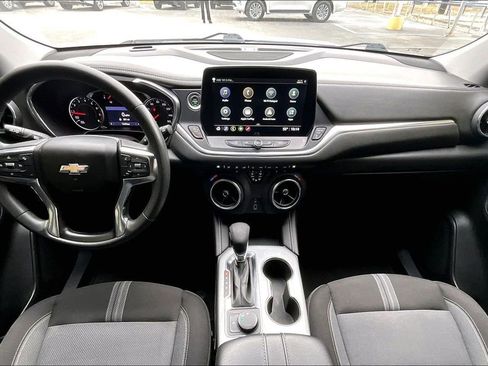 Used 2023 Chevrolet Blazer LT image 18