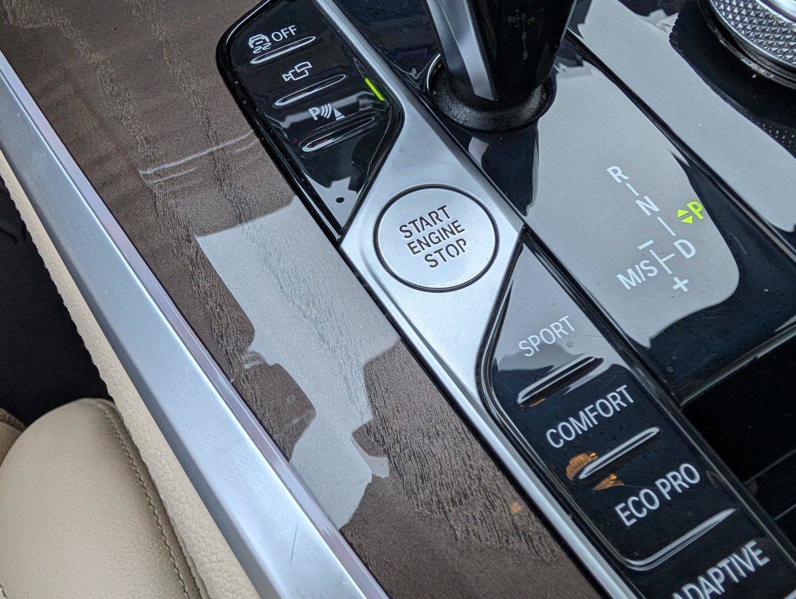 Used 2022 BMW X5 sDrive40i w/ Luxury Seating Package RWD image 22