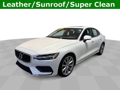 Used 2020 Volvo S60 T6 Momentum image 1
