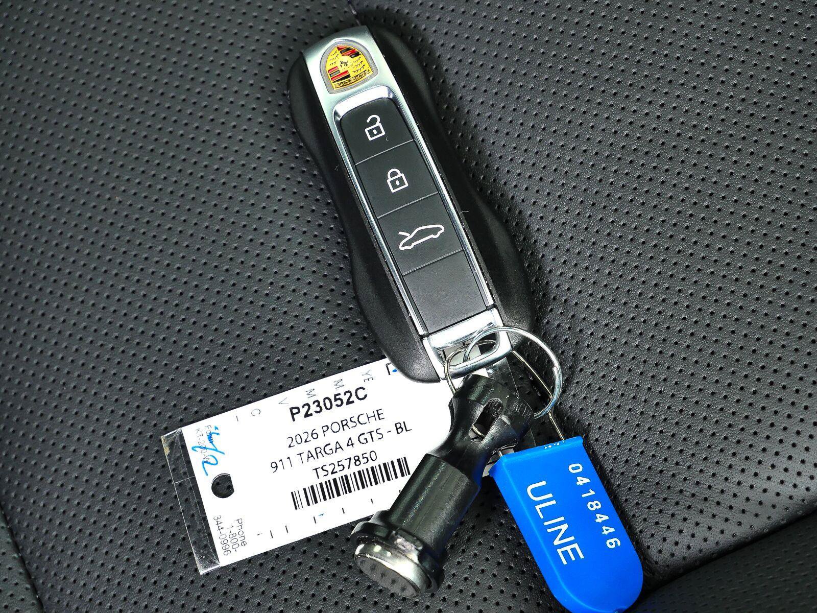 Certified 2026 Porsche 911 Targa 4 GTS AWD/4WD image 34