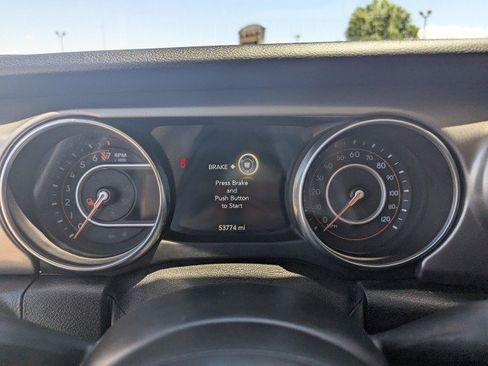 Used 2021 Jeep Gladiator Sport AWD/4WD image 14