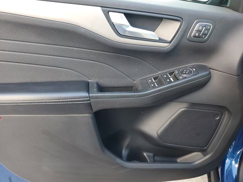 Used 2022 Ford Escape SEL w/ Technology Package image 26