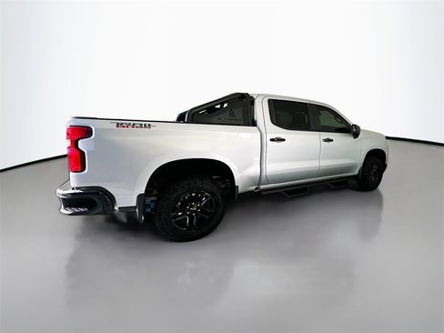 Used 2019 Chevrolet Silverado 1500 LT Trail Boss w/ Convenience Package image 8