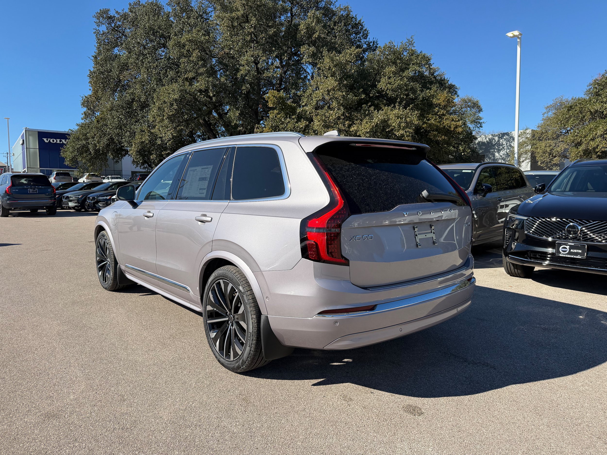 Used 2026 Volvo XC90 T8 Ultra w/ Lounge Package AWD/4WD image 3