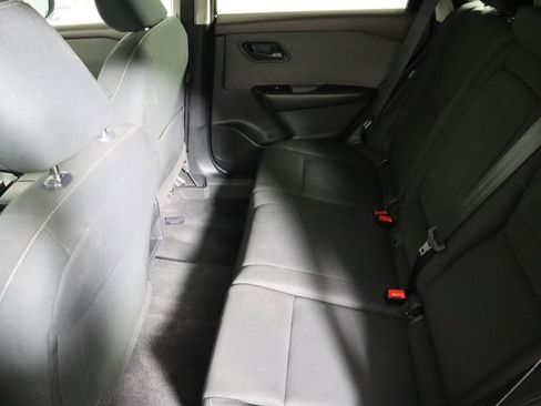 Used 2023 Nissan Rogue S image 45