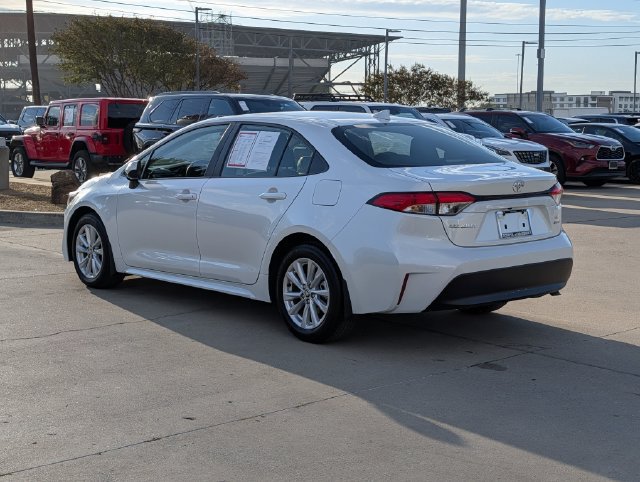 Certified 2026 Toyota Corolla LE w/ LE Premium Package FWD image 9
