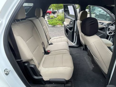Used 2023 Chevrolet Traverse LS AWD/4WD image 24