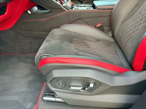 Used 2024 Lamborghini Urus S image 34