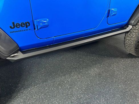 Used 2024 Jeep Wrangler Unlimited Sport image 8