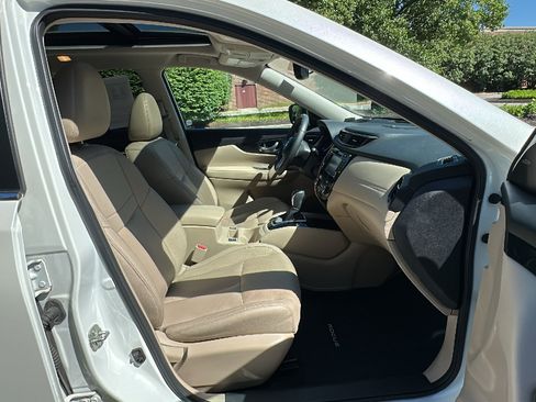Certified 2017 Nissan Rogue SL w/ SL Premium Package AWD/4WD image 25