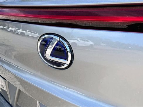 Used 2020 Lexus UX 250h w/ Premium Package image 31