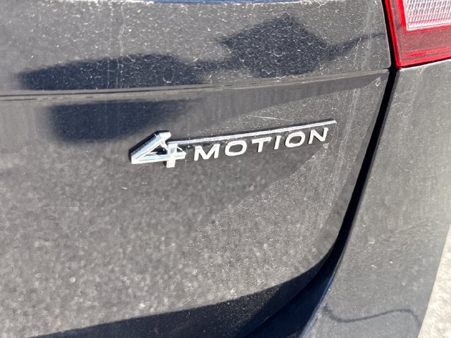 Used 2024 Volkswagen Tiguan SE R-Line AWD/4WD image 17