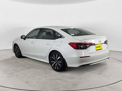 Certified 2024 Honda Civic EX image 3