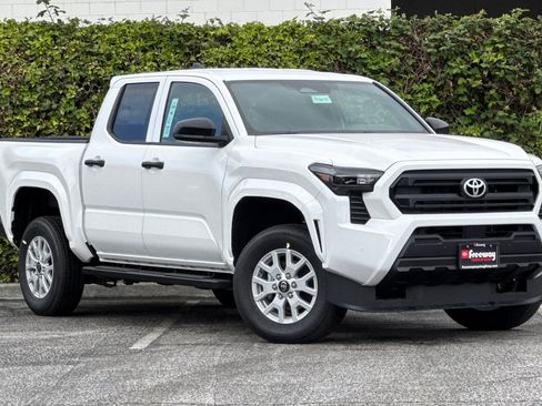 New 2026 Toyota Tacoma SR RWD image 2