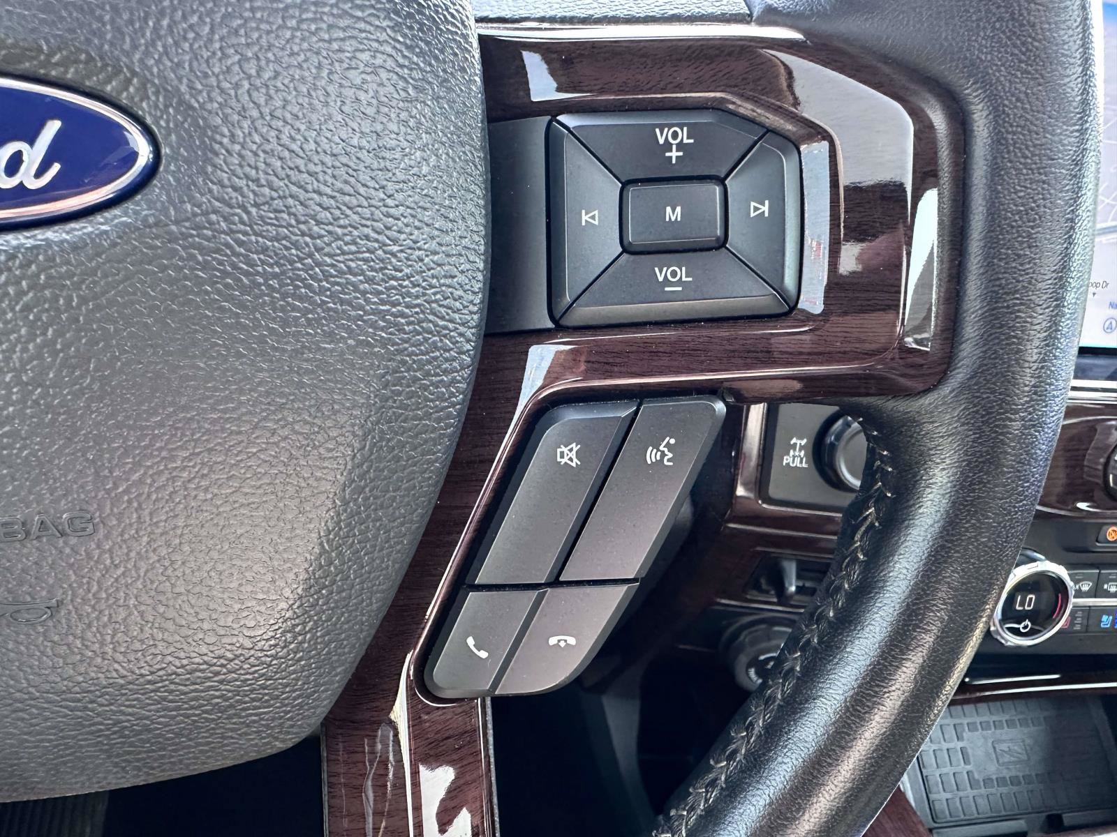 Used 2022 Ford F250 Lariat w/ Lariat Ultimate Package AWD/4WD image 21