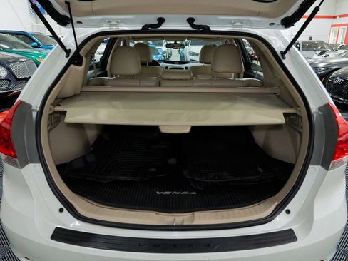 Used 2011 Toyota Venza AWD w/ Premium Pkg #2 image 24