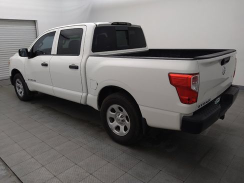 Used 2017 Nissan Titan S RWD image 3