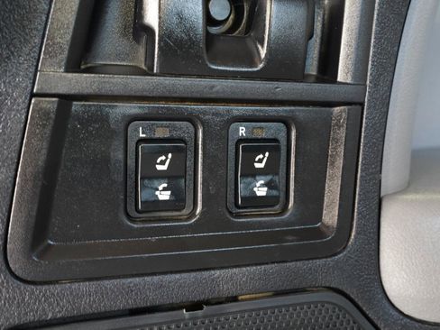 Used 2014 Toyota Sequoia Limited image 39